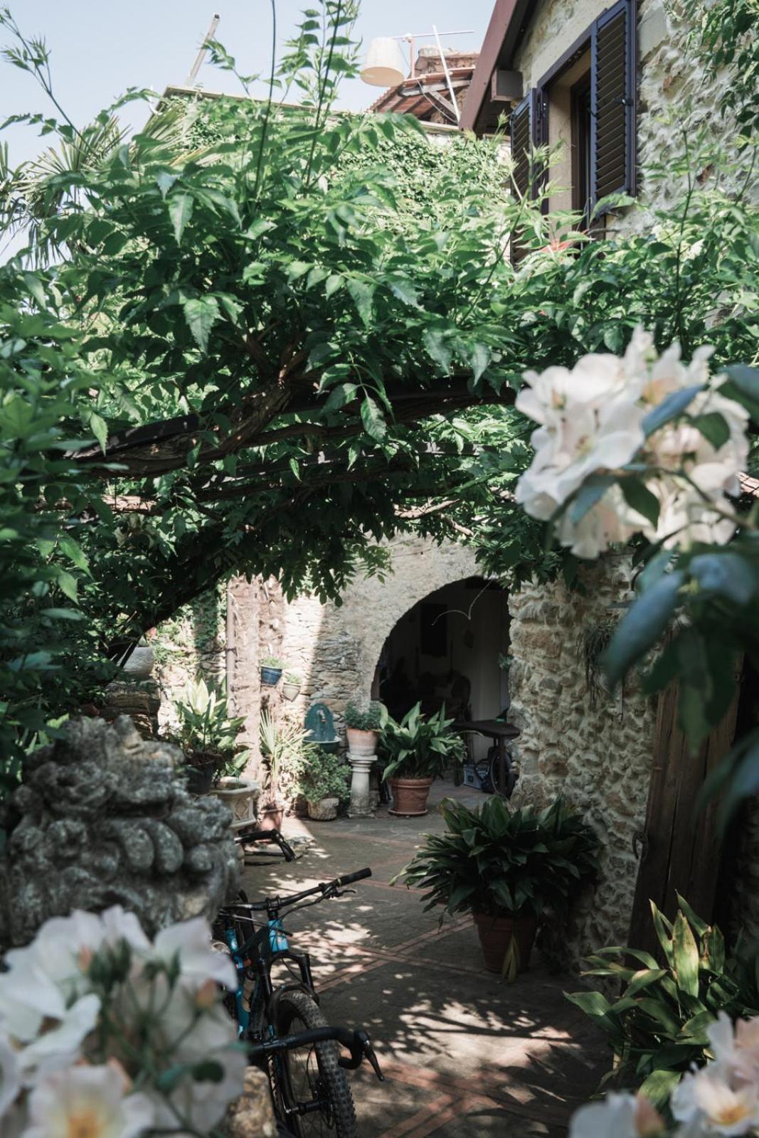 Borgata Cantone Country House B&B 가르렌다 외부 사진
